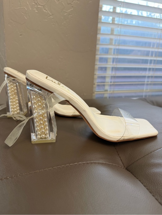 Lulus Shoes - Lulu's White Clear-Strap Block Heel Sandals with Pearl-Embedded Heel
